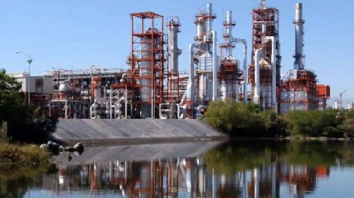 refineria pemex covid (1)